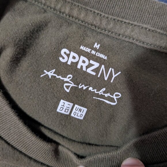 Uniqlo Andy Warhol Banana Graphic Tee (M) - Picture 3 of 3